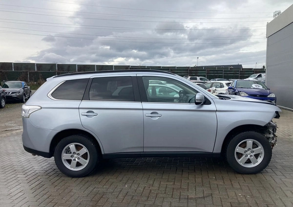 Mitsubishi Outlander cena 14900 przebieg: 100000, rok produkcji 2013 z Nasielsk małe 172